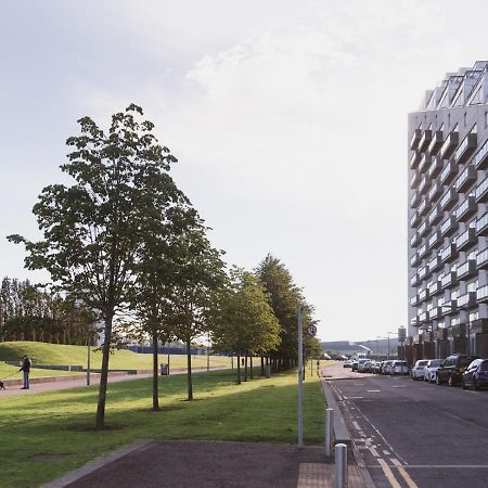 Pass The Keys Lovely 2-Bed Flat Glasgow Harbour Free Parking Exterior photo